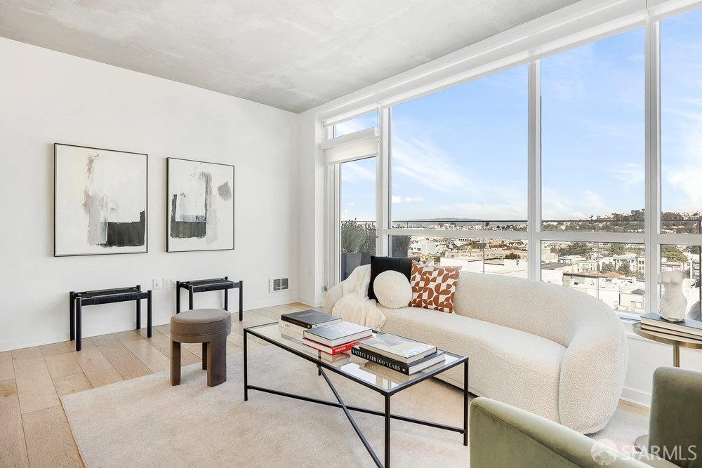 45 Bartlett Street # 803