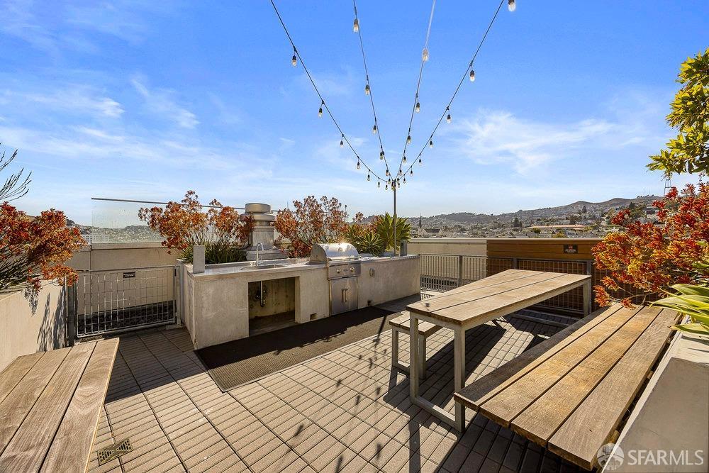 45 Bartlett Street # 803