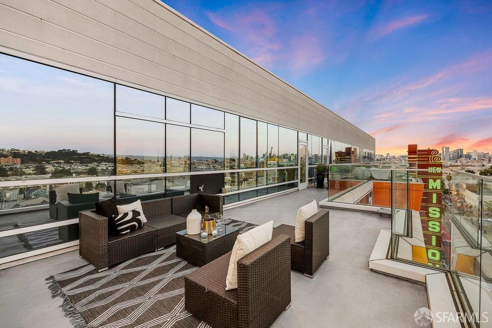 45 Bartlett Street # 803