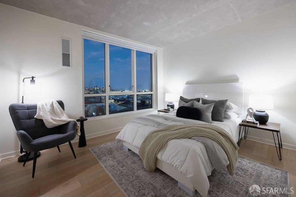 45 Bartlett Street # 803