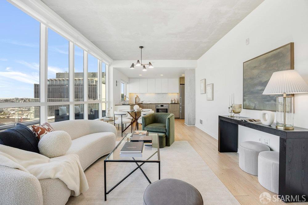 45 Bartlett Street # 803