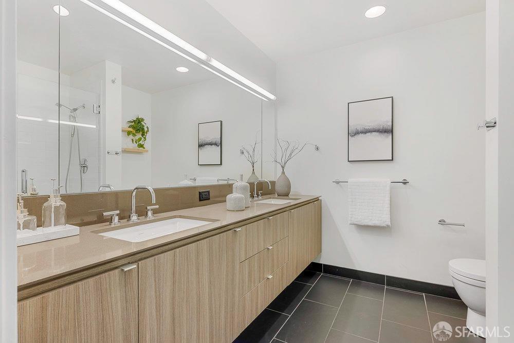 45 Bartlett Street # 803