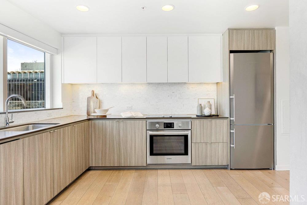 45 Bartlett Street # 803