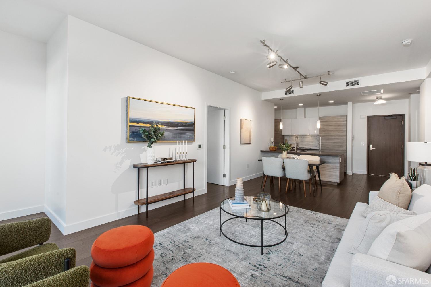 718 Long Bridge Street # 113