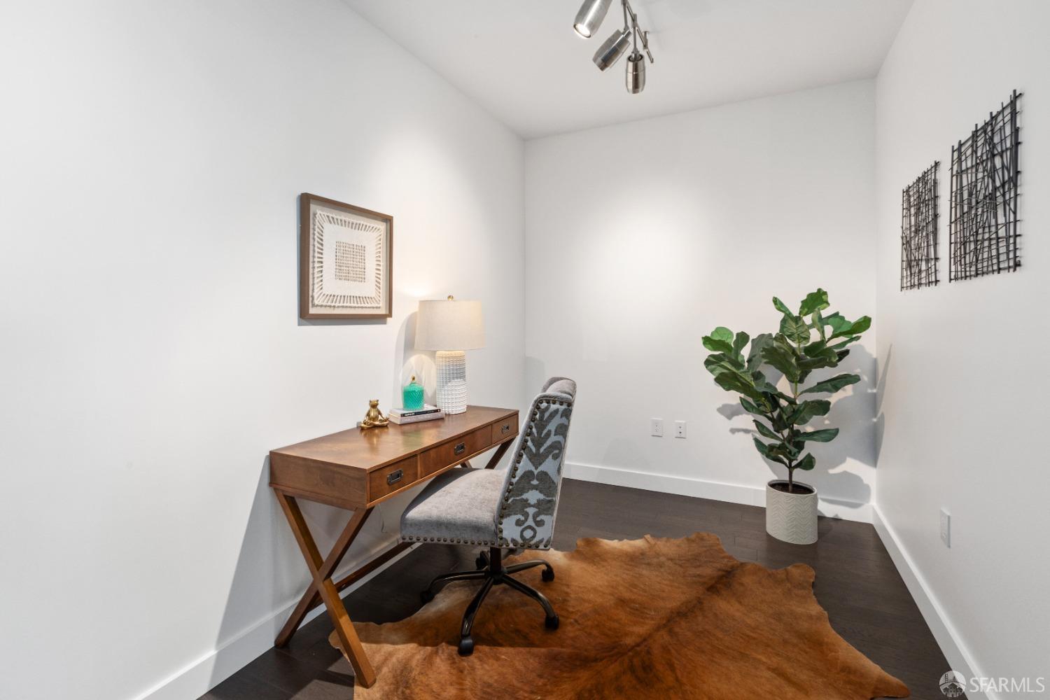718 Long Bridge Street # 113