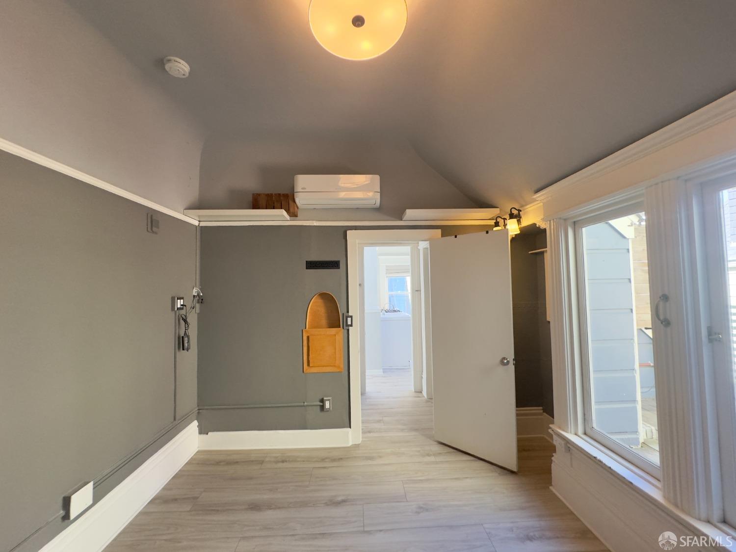 360 Lily Street # 10