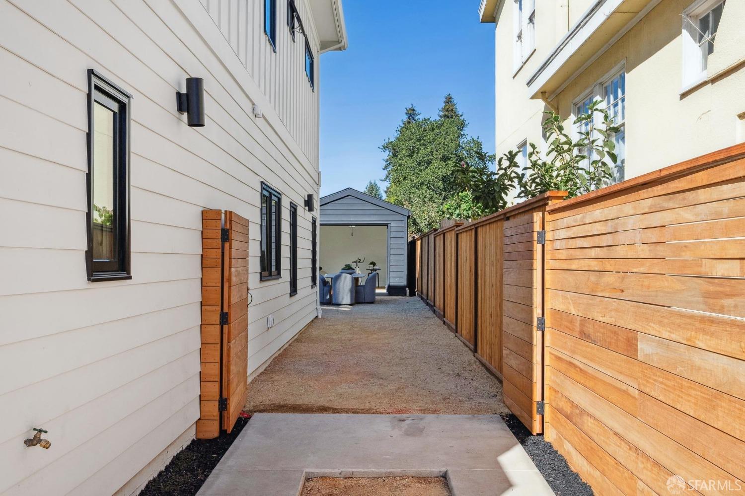 1713 Virginia Street