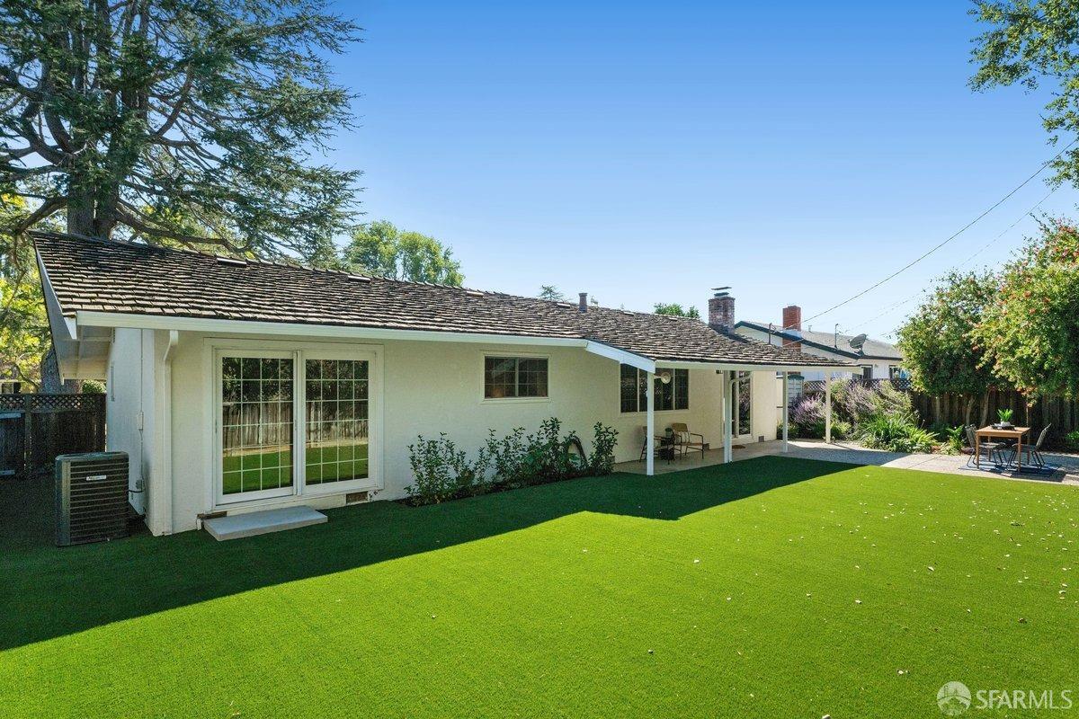 1671 Lindenwood Drive