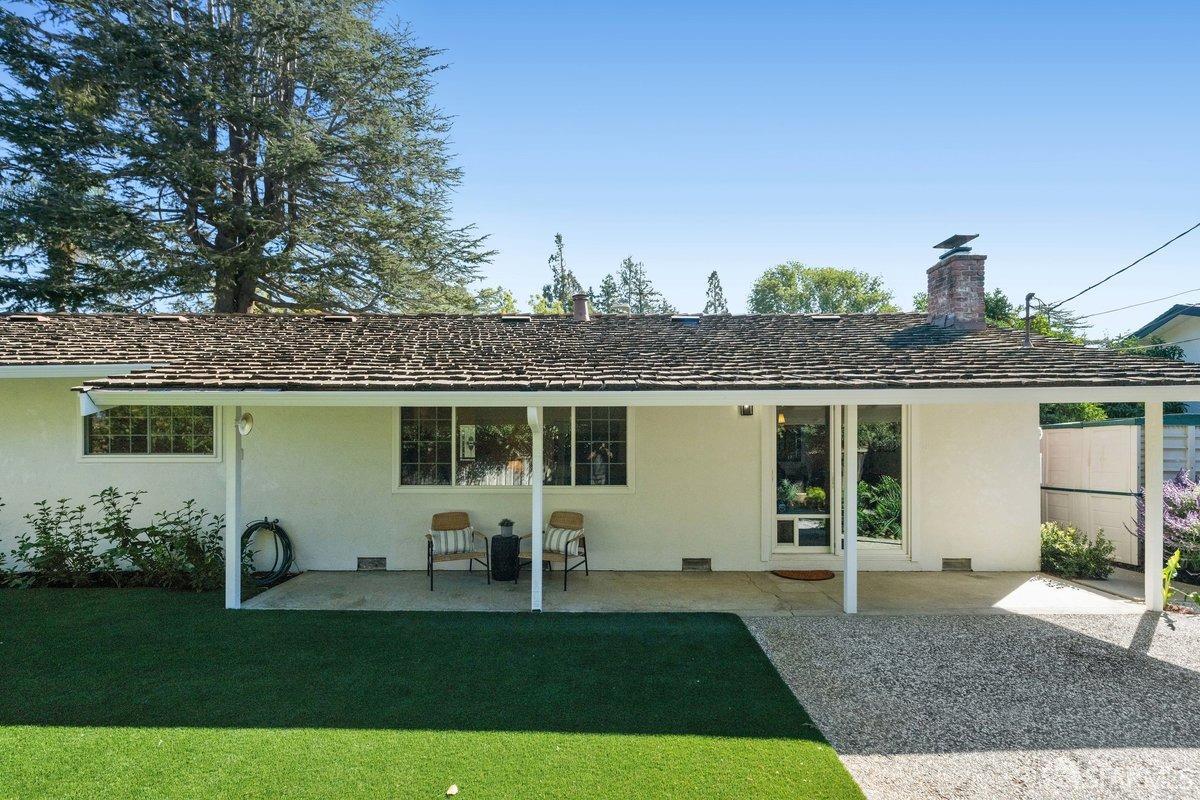 1671 Lindenwood Drive