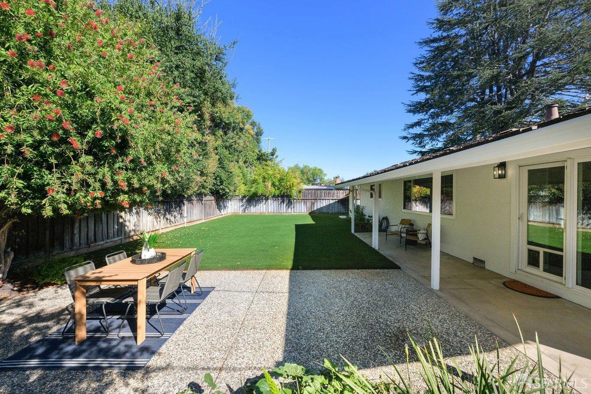 1671 Lindenwood Drive