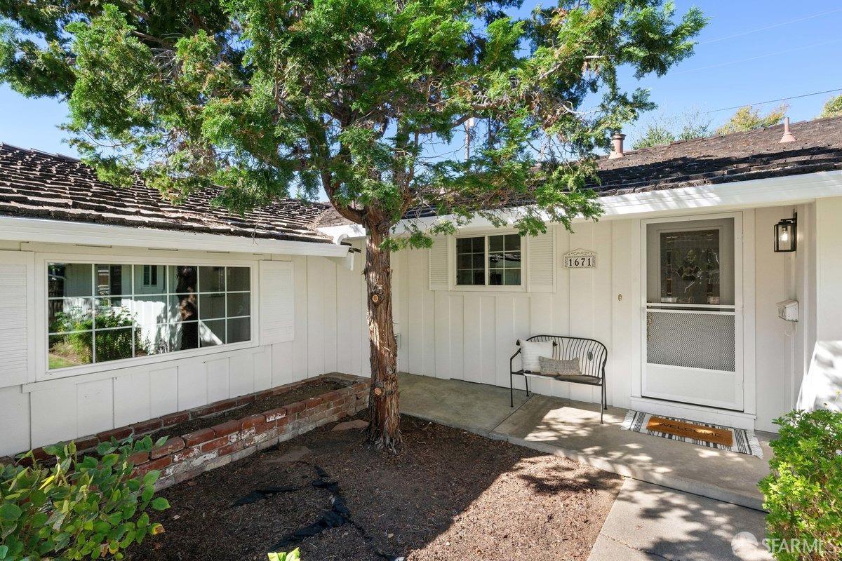 1671 Lindenwood Drive