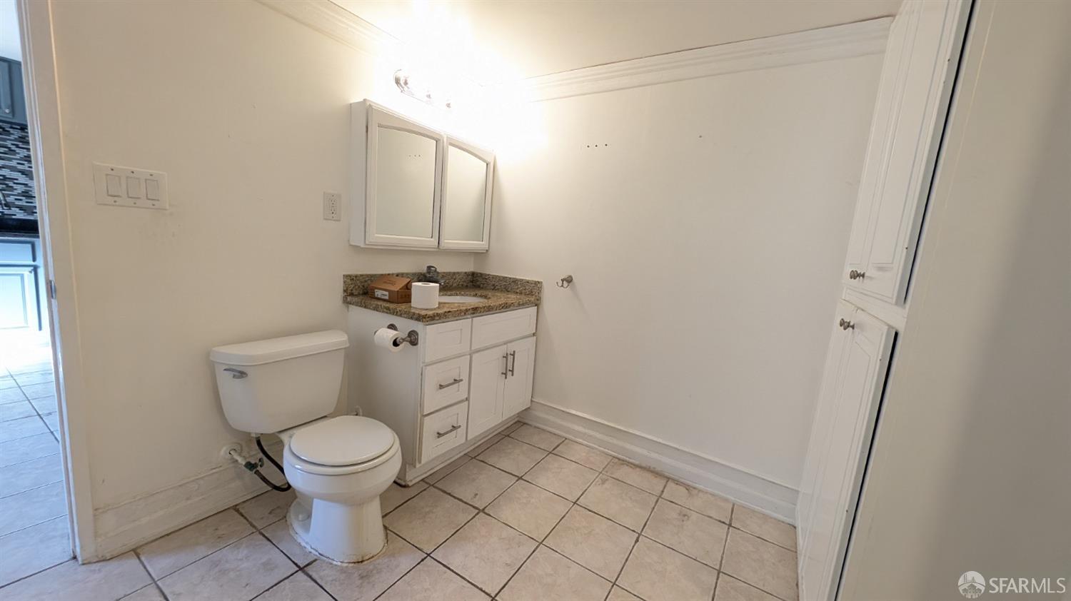 4715 Congress Avenue