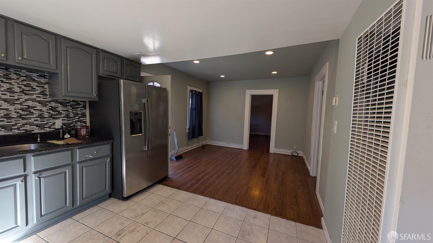 4715 Congress Avenue