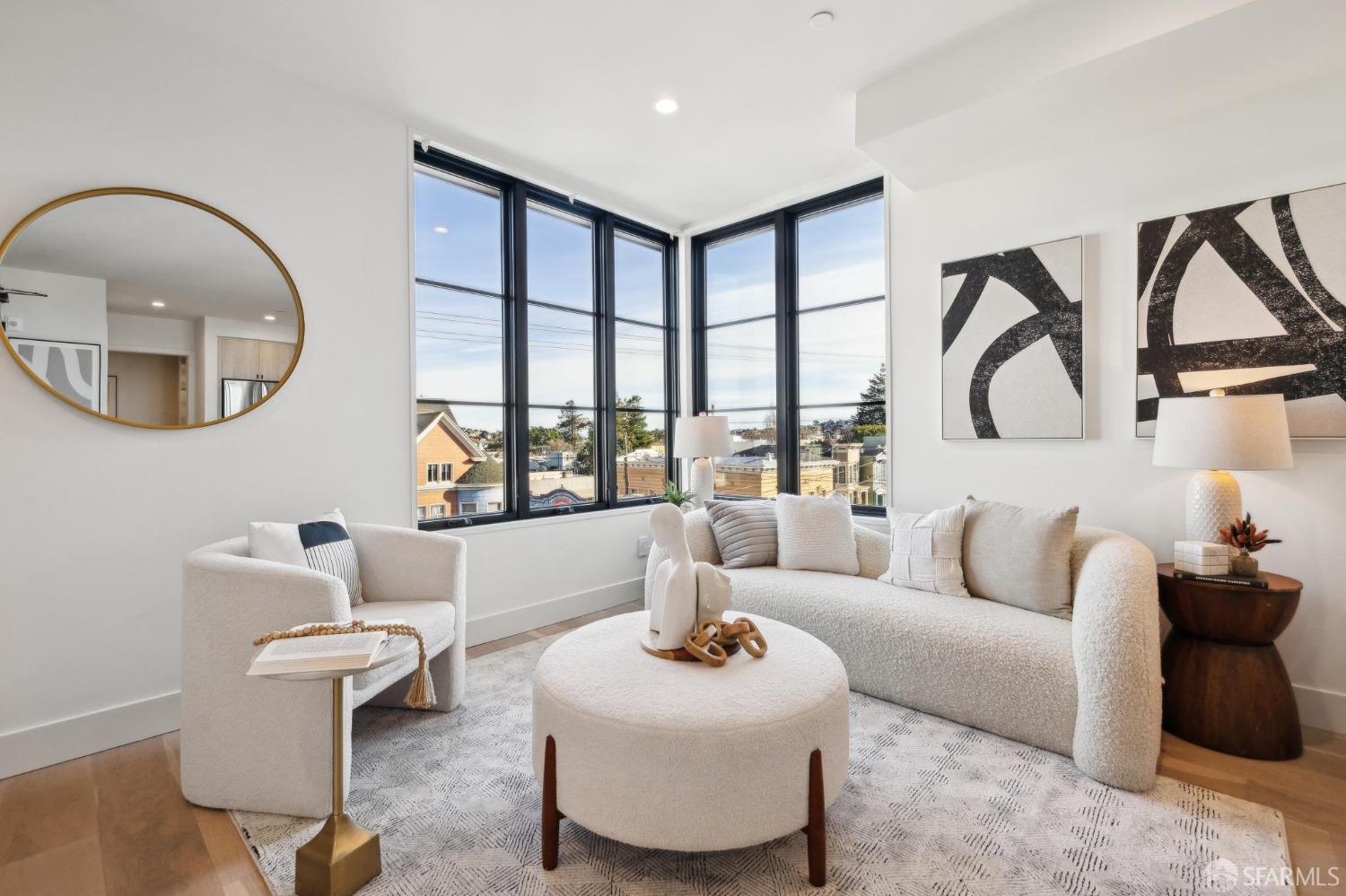 986 South Van Ness Avenue # 501