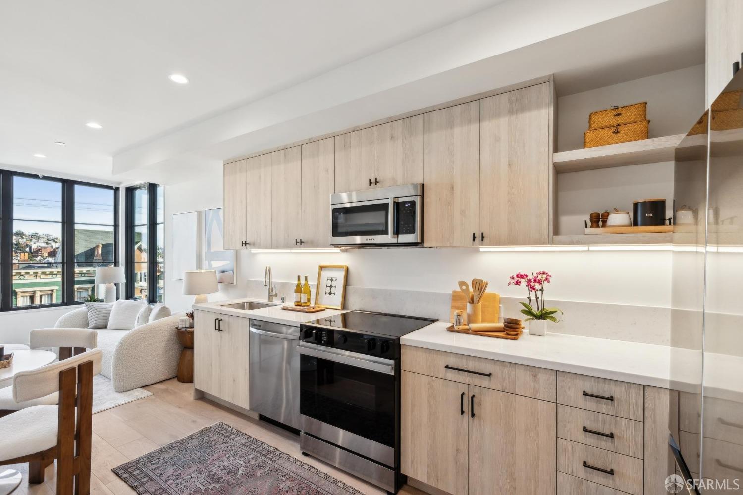 986 South Van Ness Avenue # 501