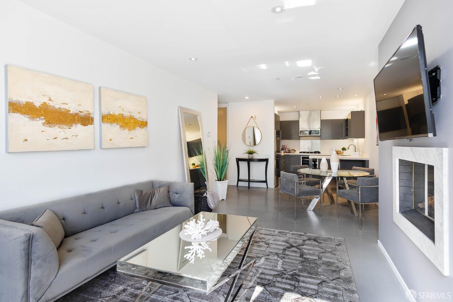 520 Chestnut Street # 301