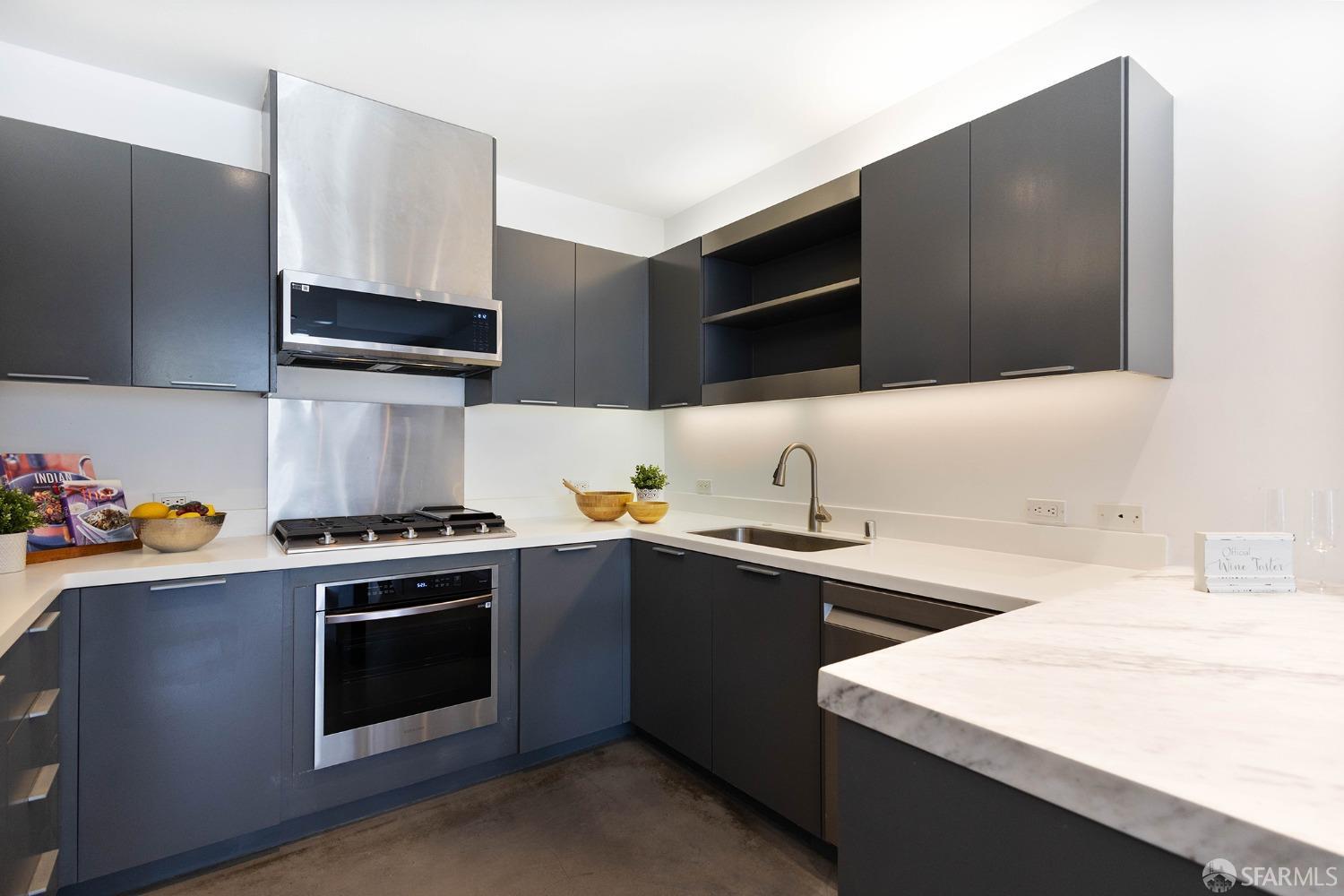 520 Chestnut Street # 301