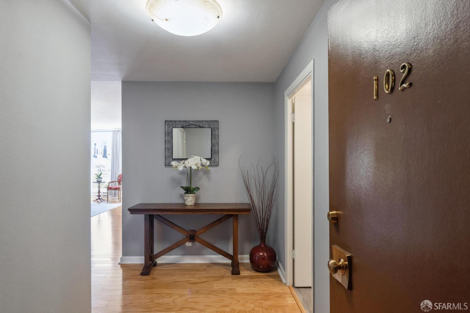 1070 Green Street # 102