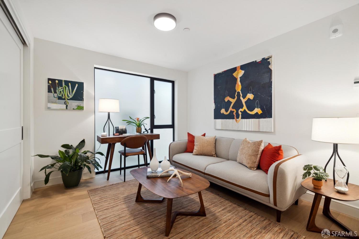 150 Eureka Street # 201