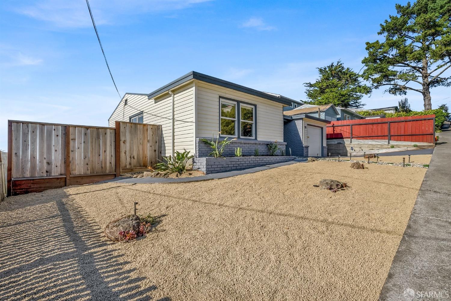 552 Miller Avenue