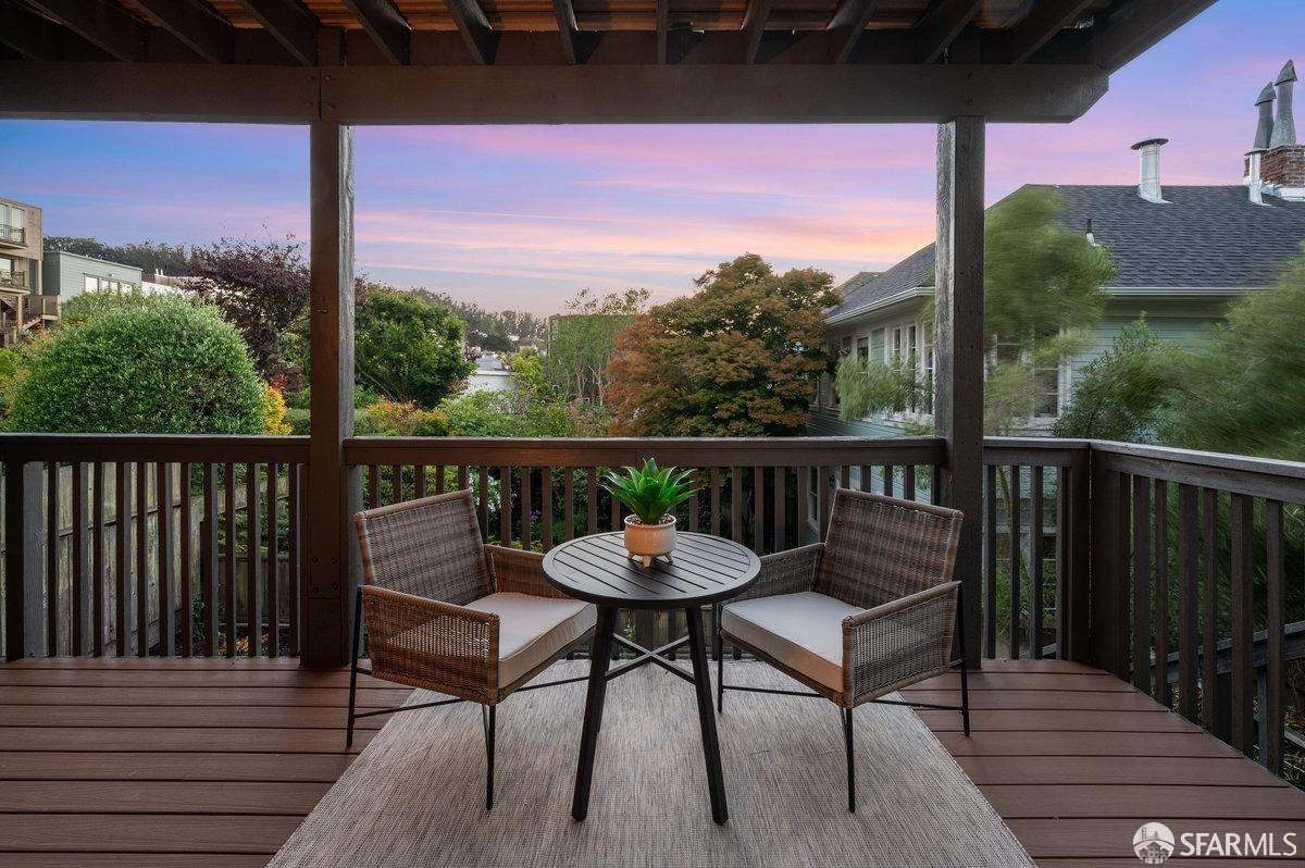 2941-2943 Broderick Street