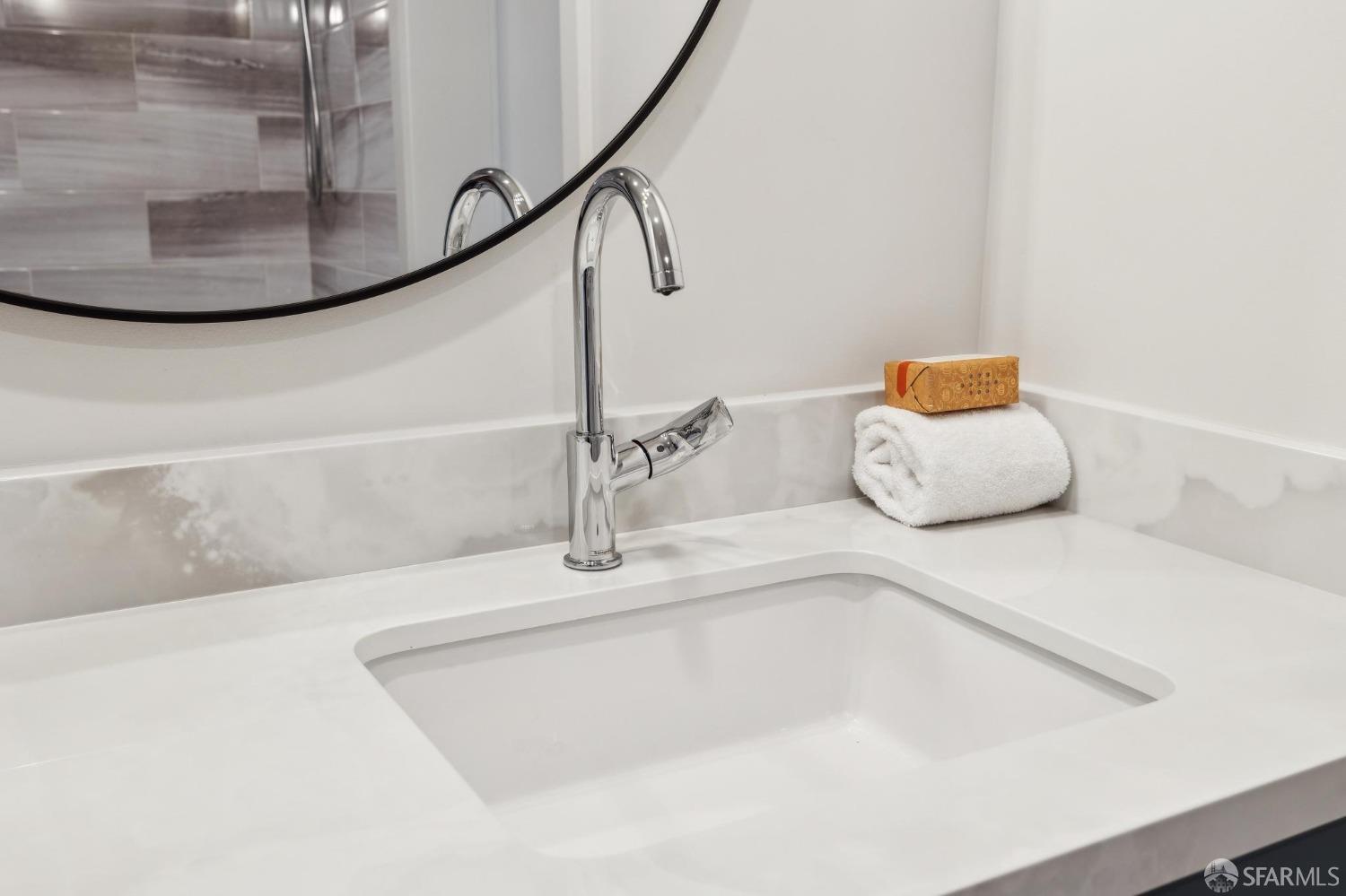 986 South Van Ness Avenue # 401