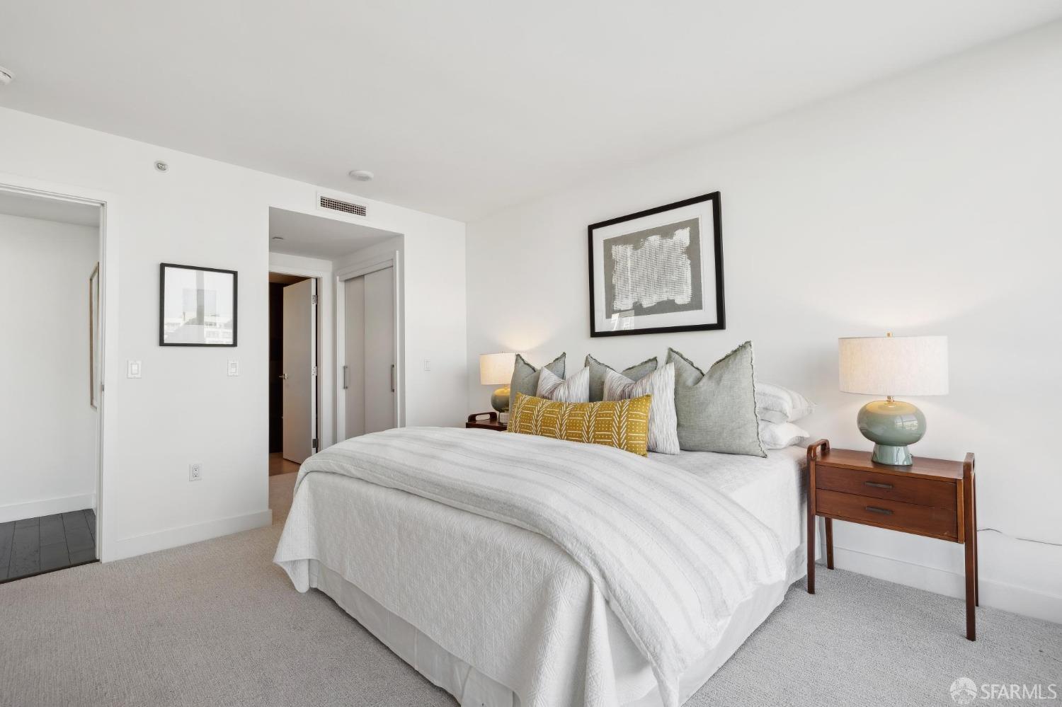 708 Long Bridge Street # 411