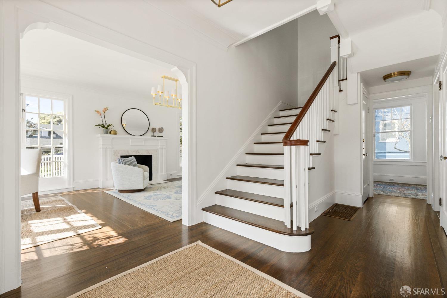 40 Pico Avenue