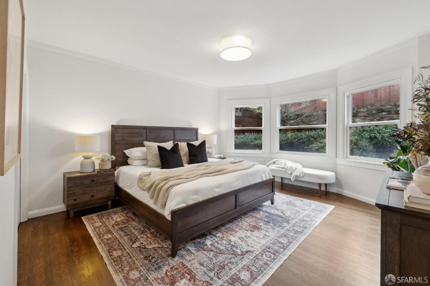 305 Juanita Way