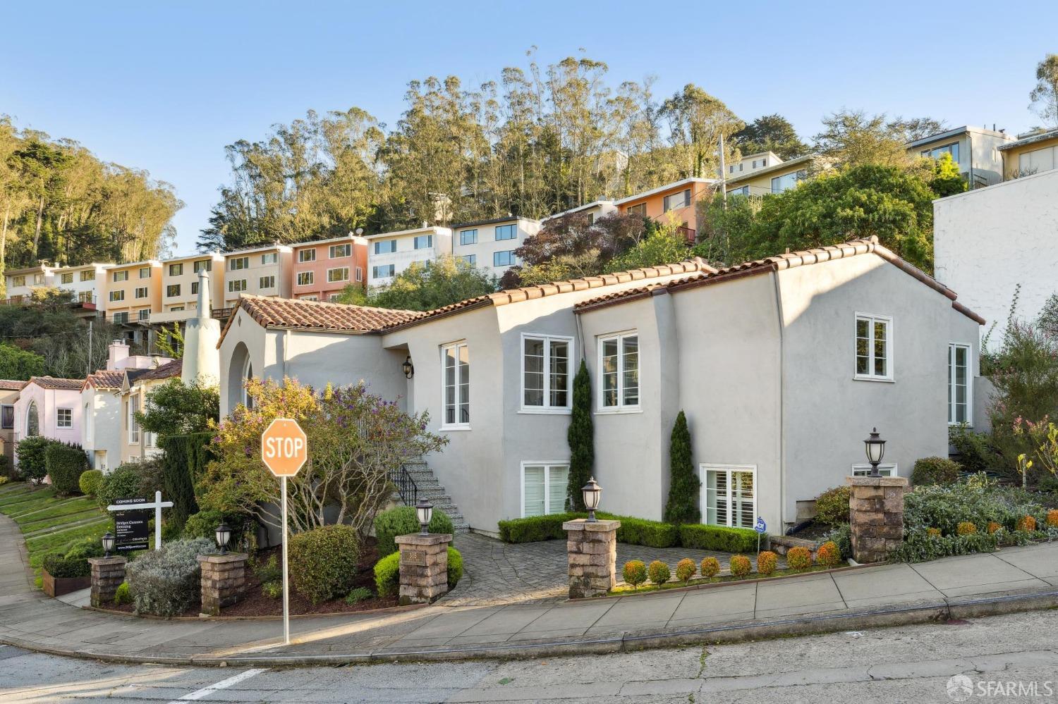 305 Juanita Way