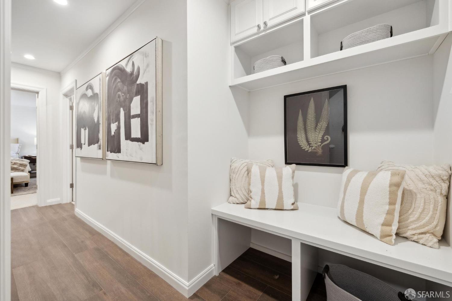 305 Juanita Way