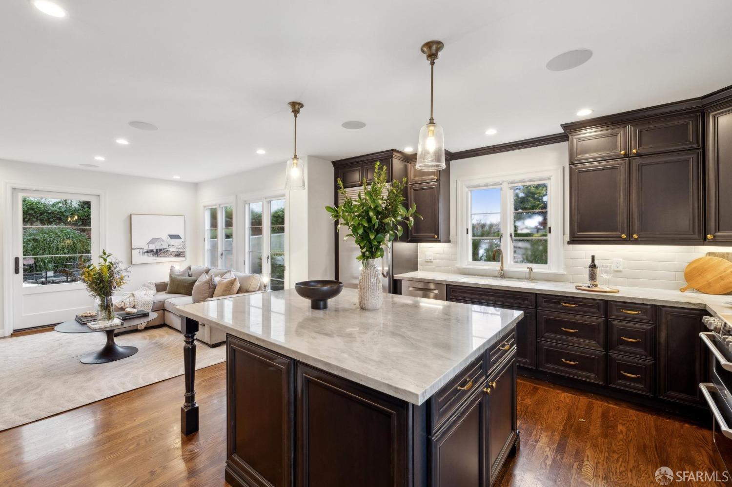 305 Juanita Way