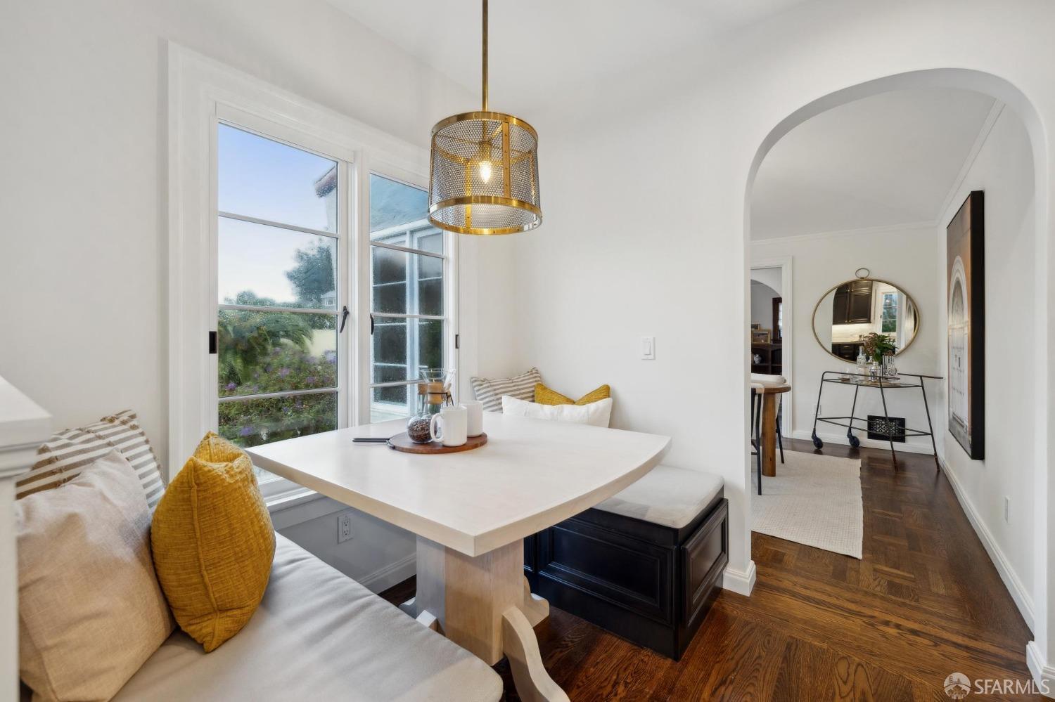 305 Juanita Way