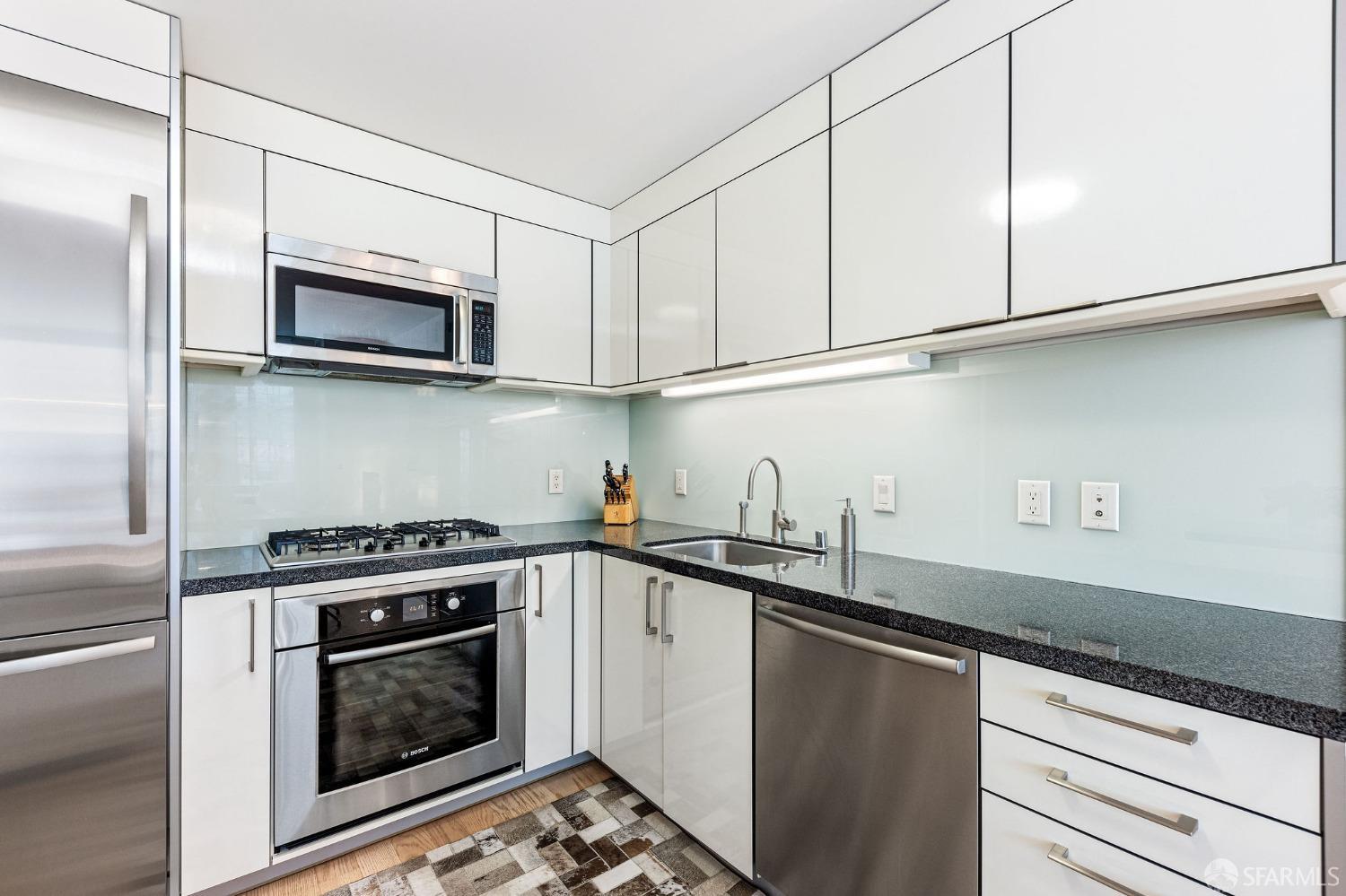 338 Spear Street # 28G