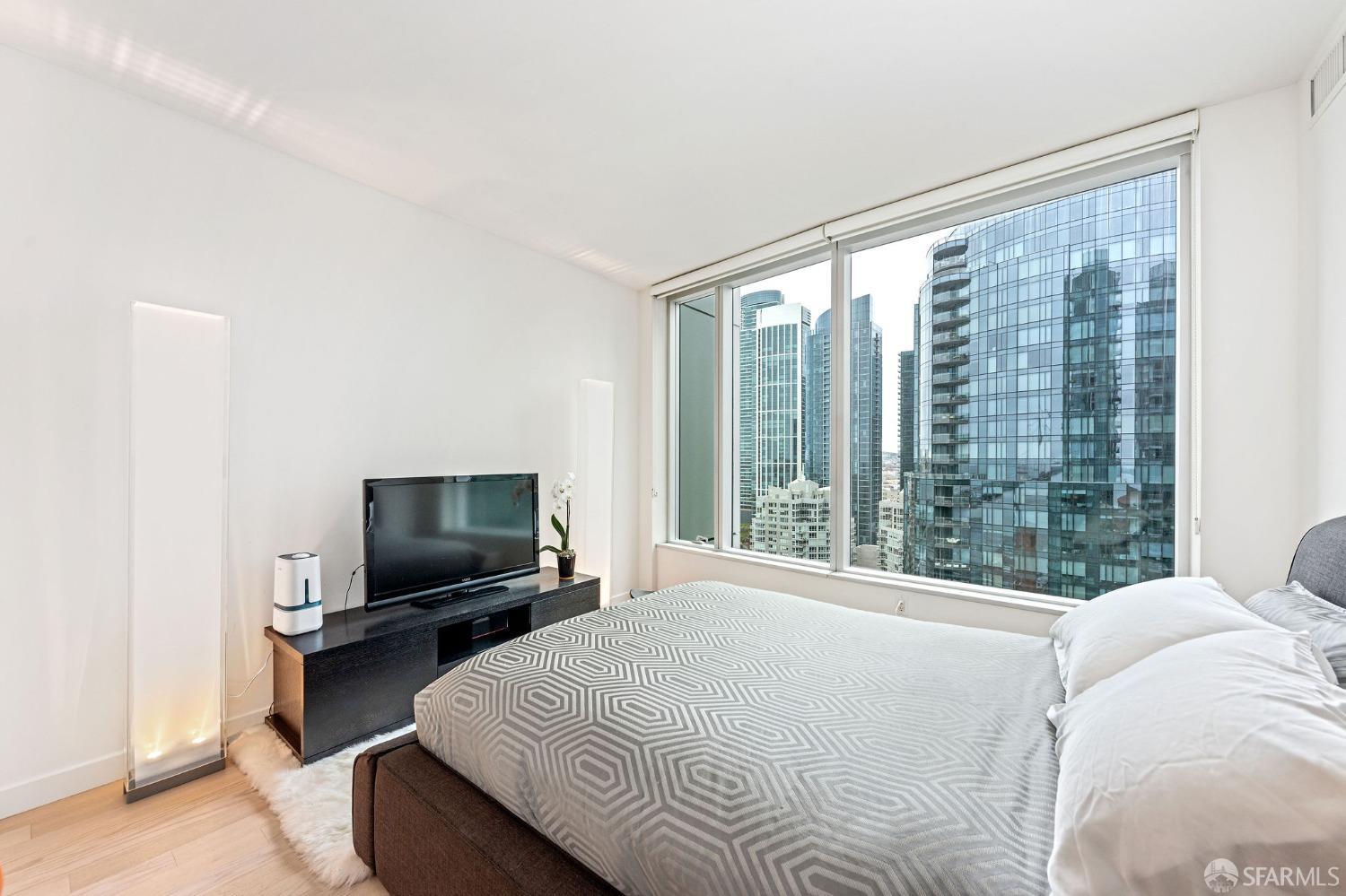 338 Spear Street # 28G