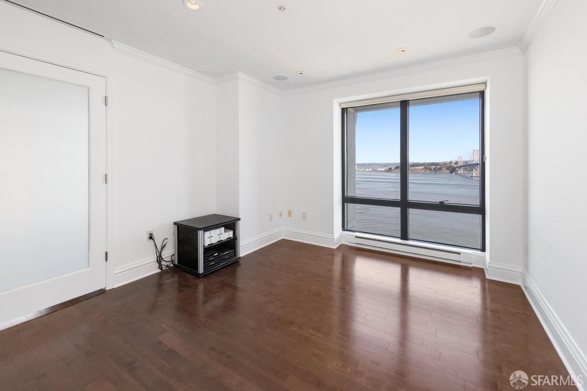 75 Folsom Street # 1802