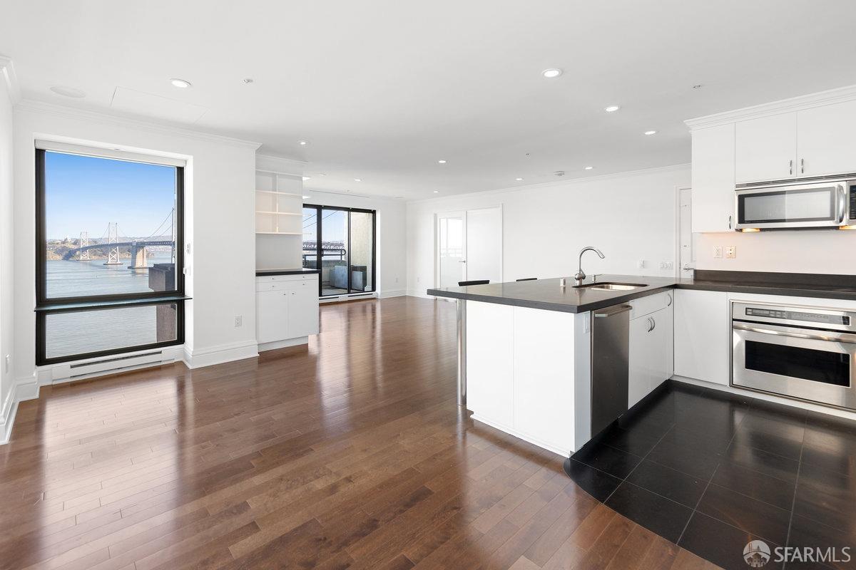 75 Folsom Street # 1802
