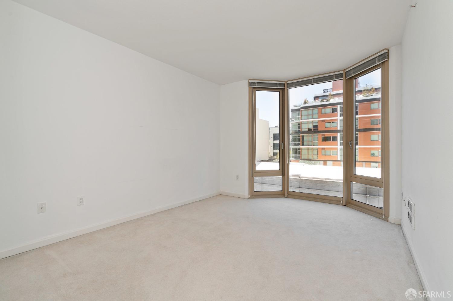 88 King Street # 421