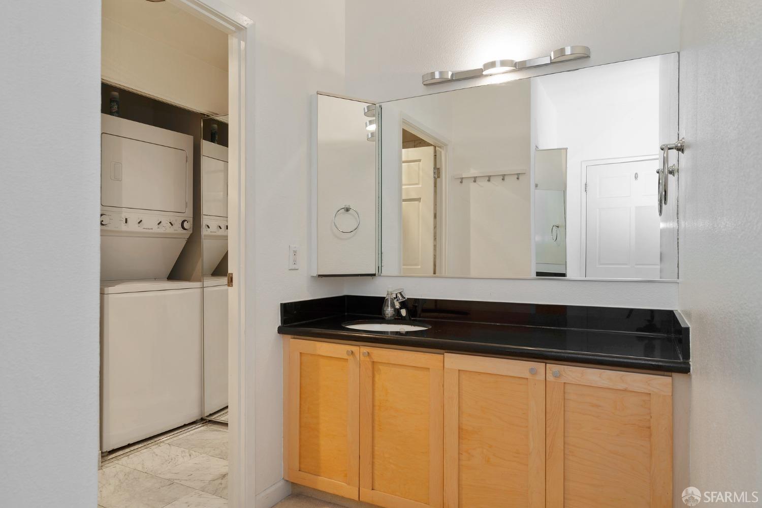 88 King Street # 421