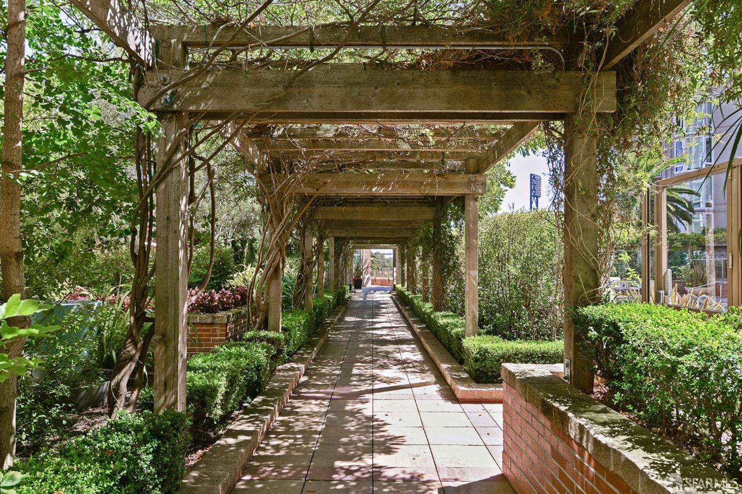 88 King Street # 421