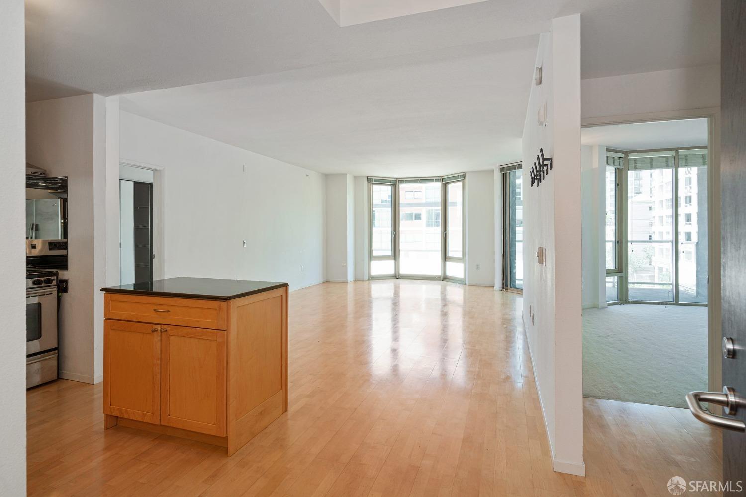 88 King Street # 421