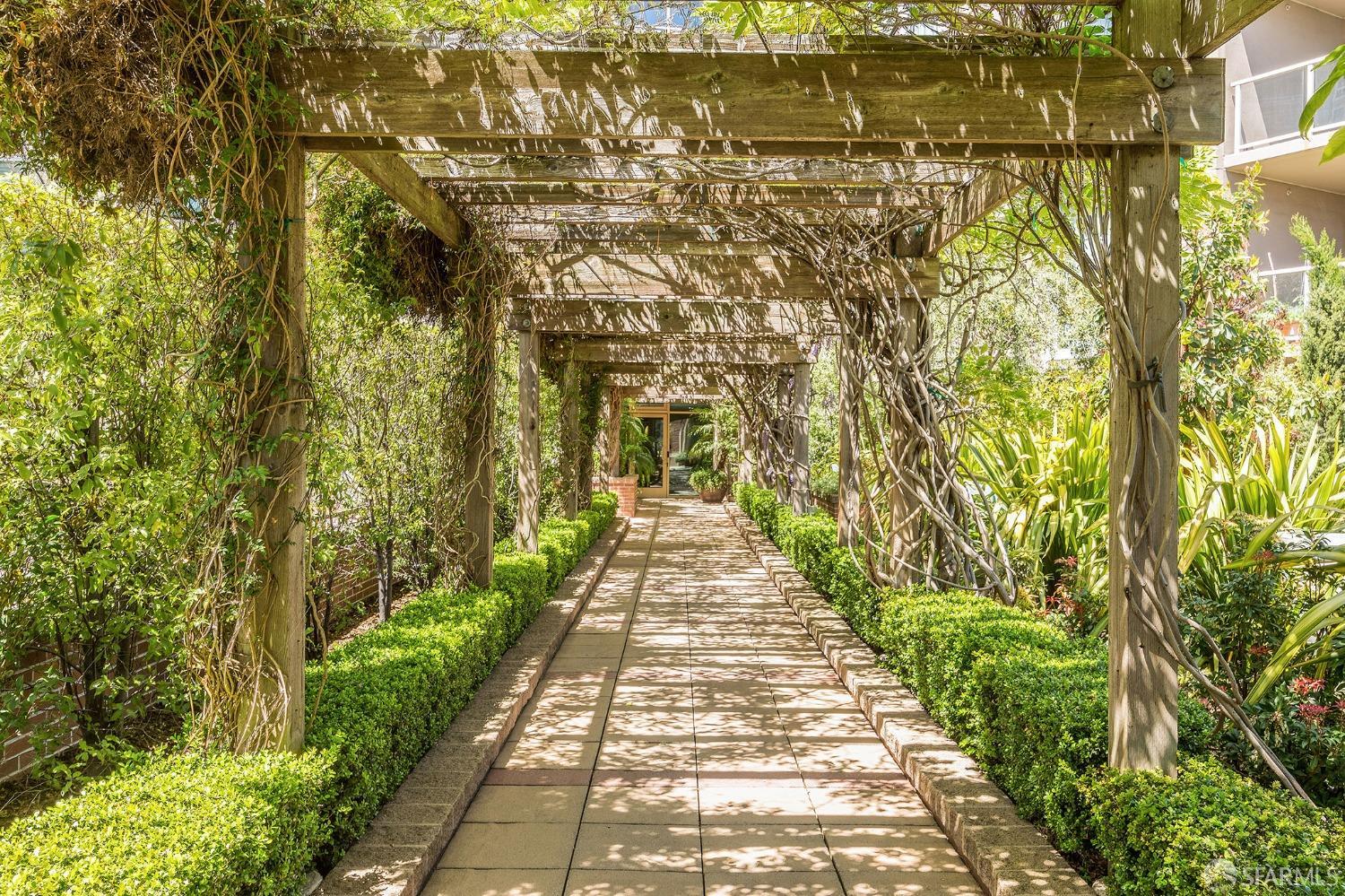 88 King Street # 421