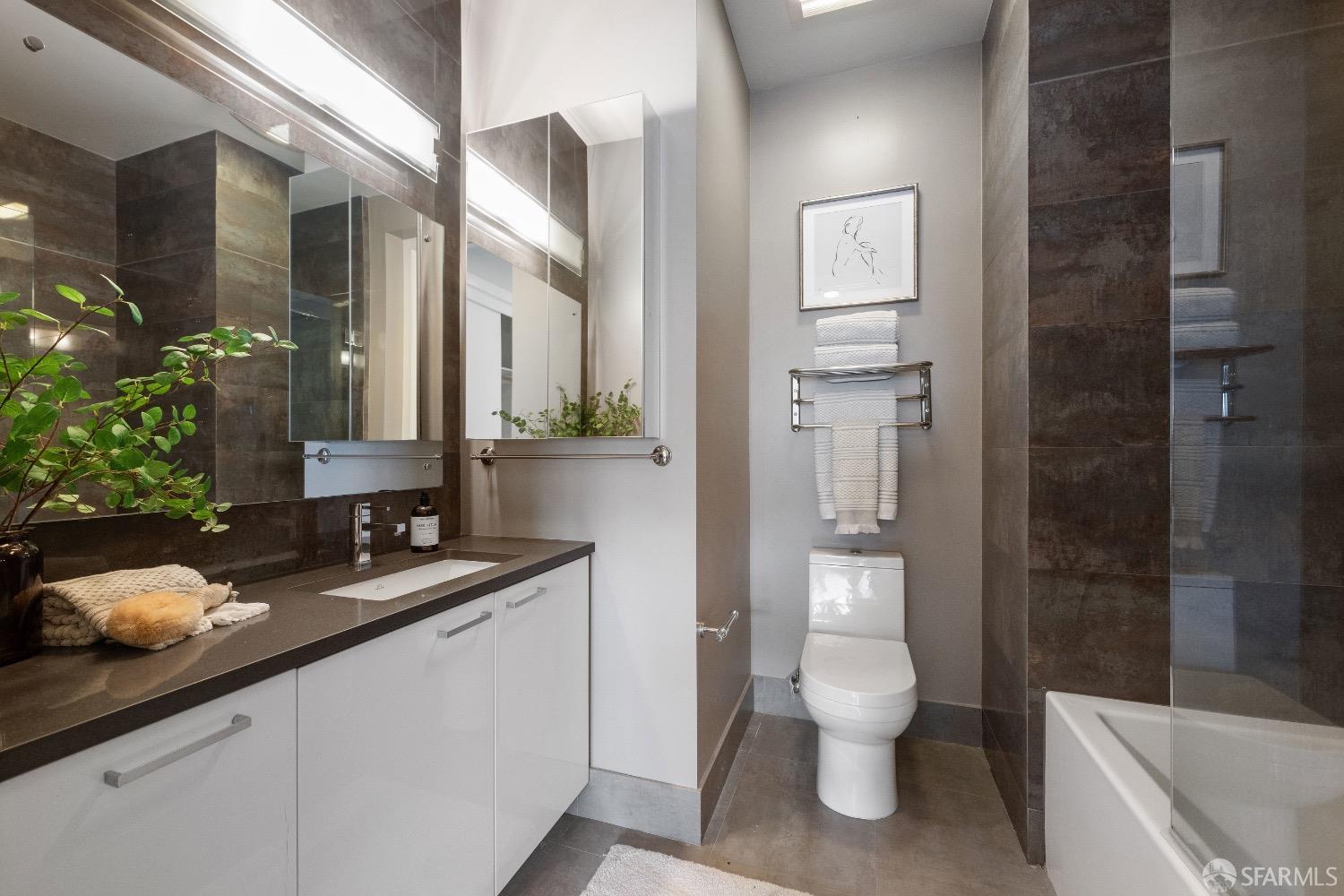1355 Pacific Avenue # 101