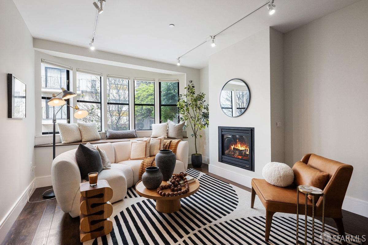 1355 Pacific Avenue # 101