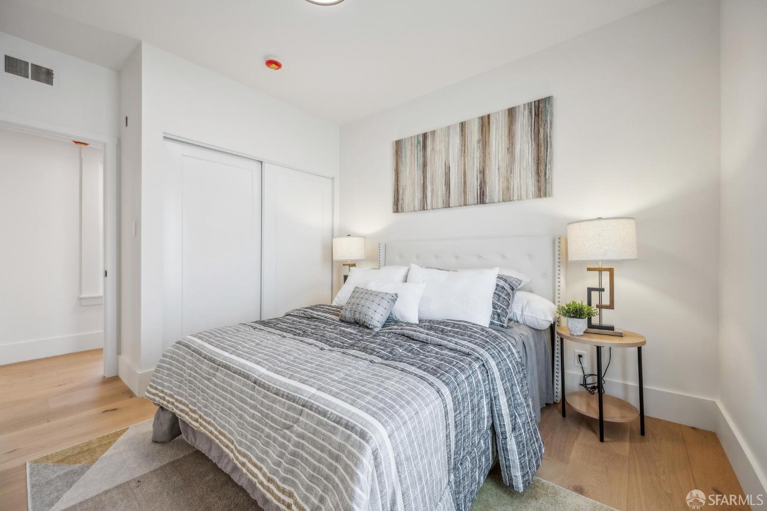 31 Romolo Place # 6