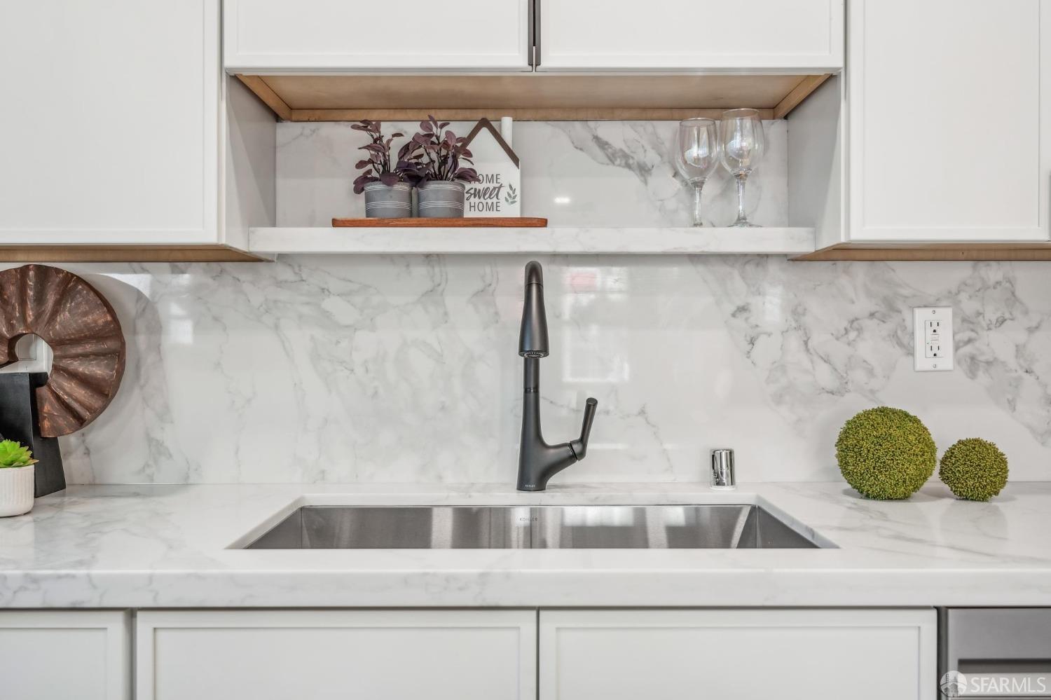 31 Romolo Place # 6