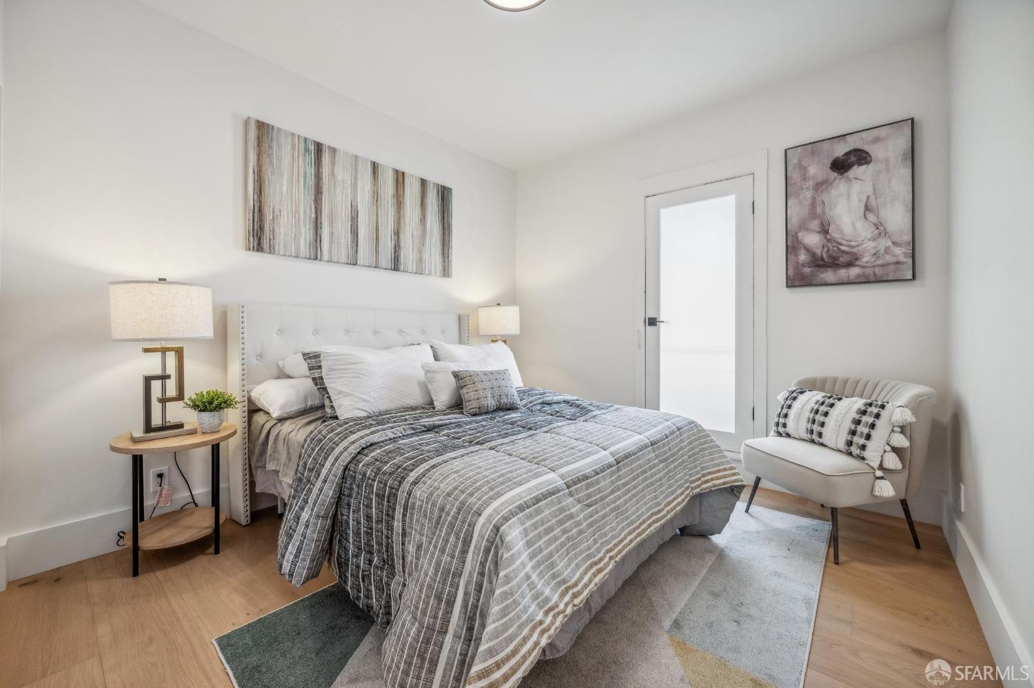 31 Romolo Place # 6