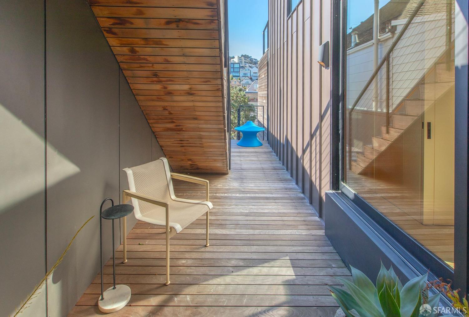 335 Diamond Street