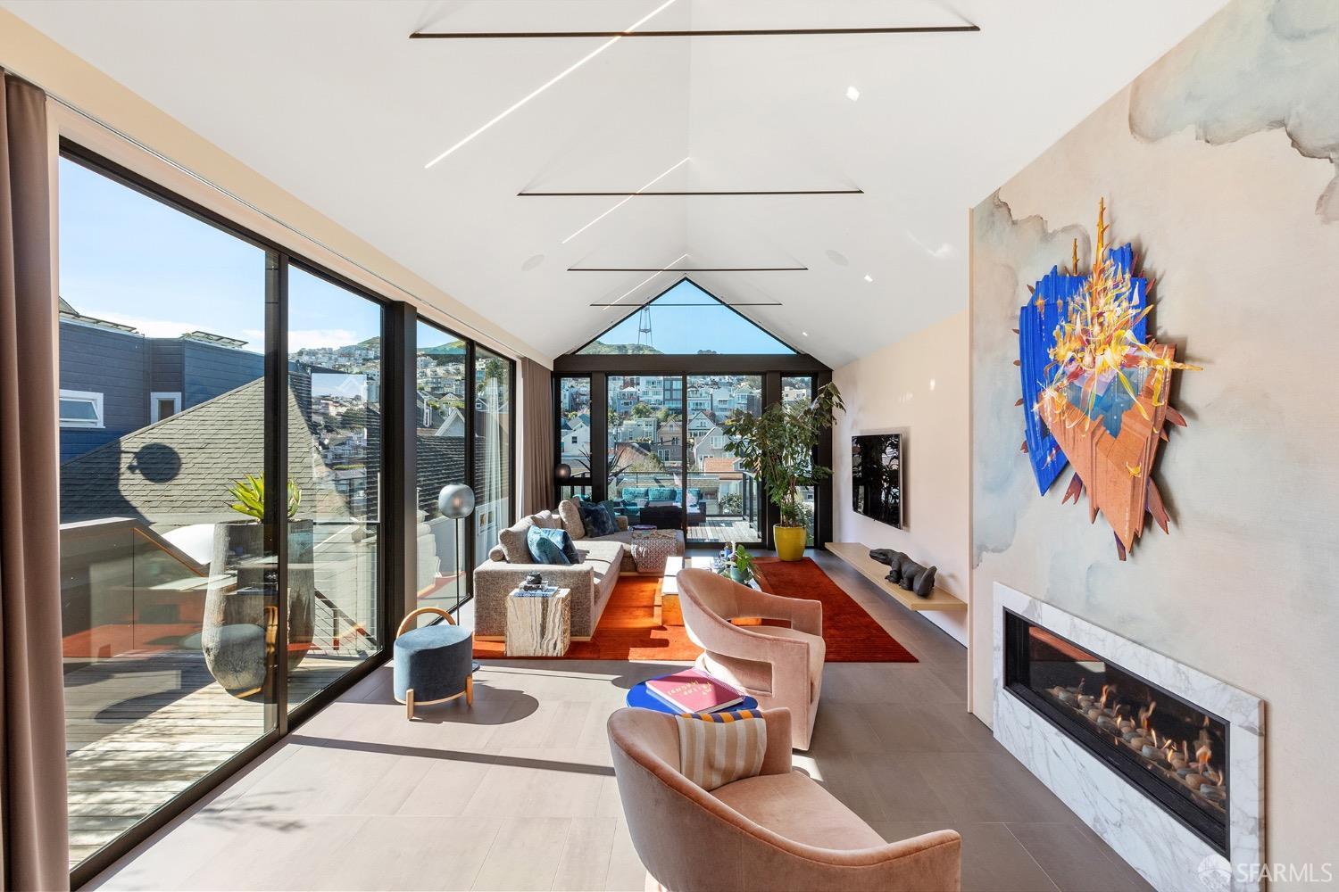 335 Diamond Street