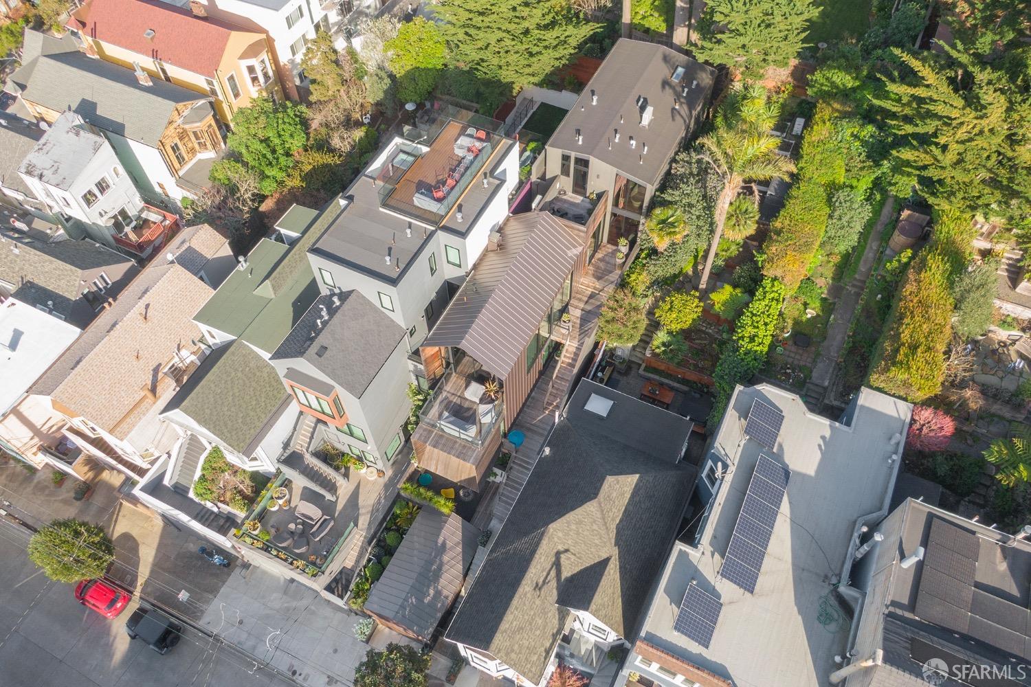 335 Diamond Street